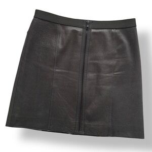 🔥Host Pick🔥Theory front zip leather mini skirt size 4